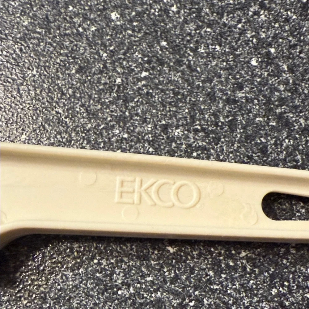 Ekco pizza cutter